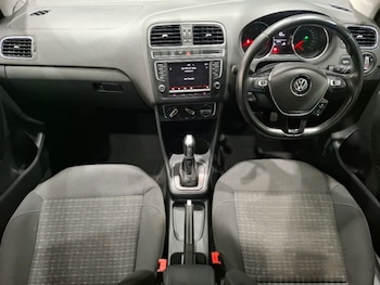 Used Volkswagen Polo 2014 for sale - 79218277: Photo