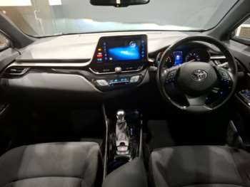 Used Toyota C-HR 2019 for sale - 75185065: Photo