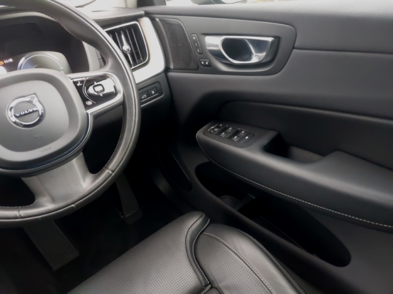 Used Volvo XC60 2021 for sale - 77623709: Photo 10