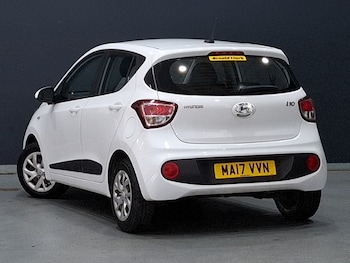 Used Hyundai i10 2017 for sale - 79006802: Photo