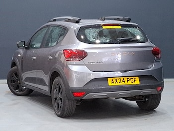 Used Dacia Sandero Stepway 2024 for sale - 79011238: Photo