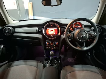 Used MINI Hatch 2019 for sale - 76383795: Photo