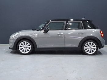 Used MINI Hatch 2019 for sale - 76383795: Photo