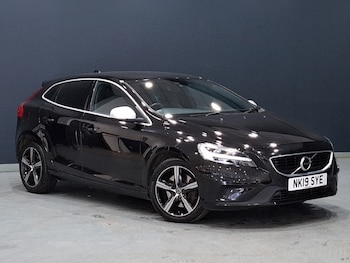 Used Volvo V40 2019 for sale - 78326764: Photo