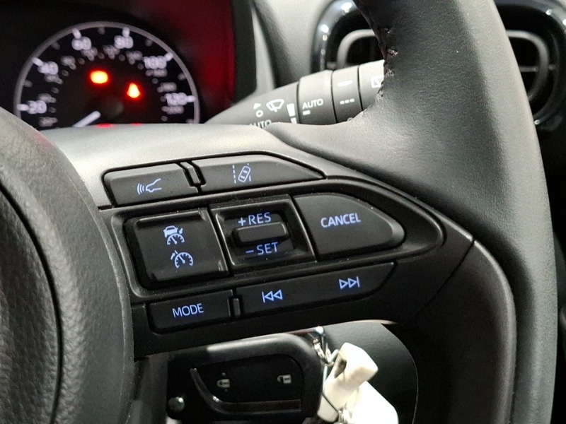 Used Toyota Yaris 2024 for sale - 76451144: Photo 18