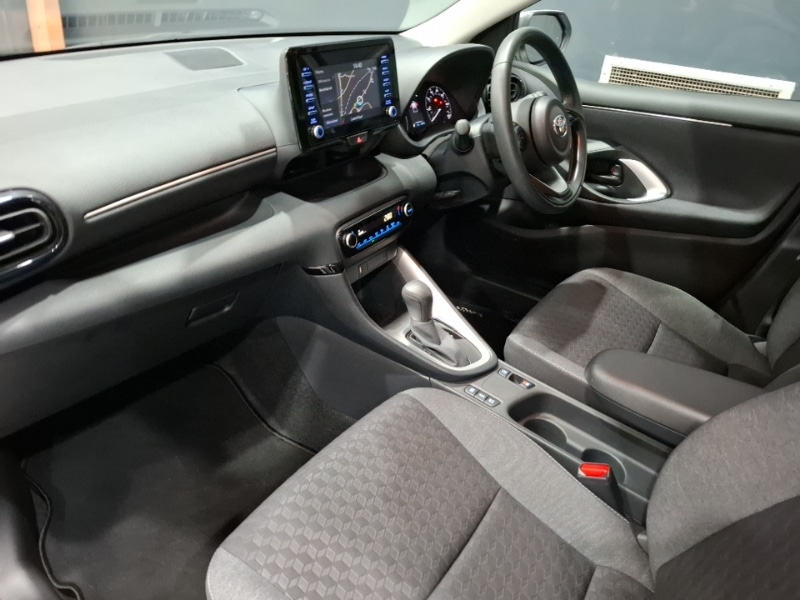 Used Toyota Yaris 2024 for sale - 76451144: Photo 5