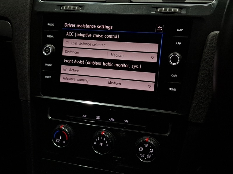 Used Volkswagen Golf 2017 for sale - 77595941: Photo 15