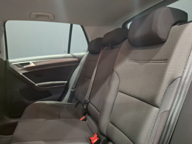 Used Volkswagen Golf 2017 for sale - 77595941: Photo 6