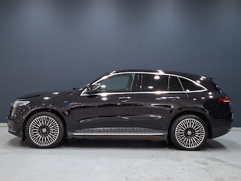 Used Mercedes-Benz EQC 2022 for sale - 78041005: Photo
