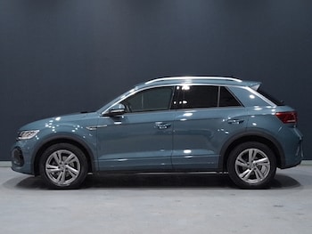 Used Volkswagen T-Roc 2022 for sale - 77669598: Photo