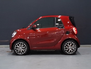 Used smart fortwo 2021 for sale - 75622123: Photo
