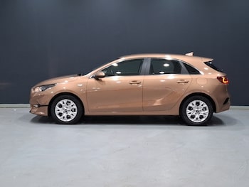 Used Kia Ceed 2022 for sale - 76511624: Photo