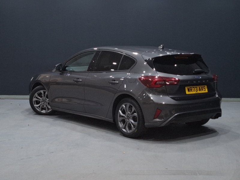 Used Ford Focus 2023 for sale - 76785860: Photo 3