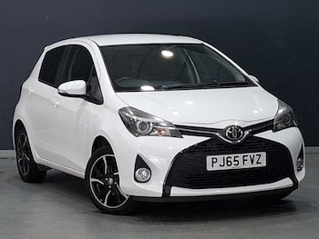 Used Toyota Yaris 2015 for sale - 79561525: Photo