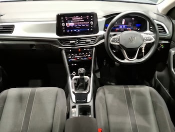 Used Volkswagen T-Roc 2023 for sale - 78361075: Photo