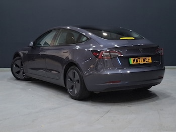 Used Tesla Model 3 2021 for sale - 76974934: Photo