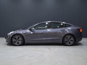 Used Tesla Model 3 2021 for sale - 76974934: Photo