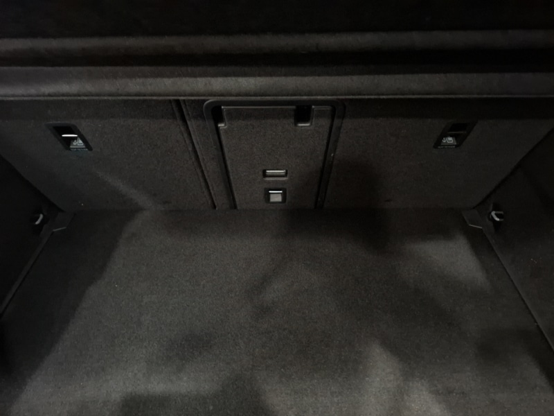 Used Volkswagen ID.3 2021 for sale - 76967272: Photo 8