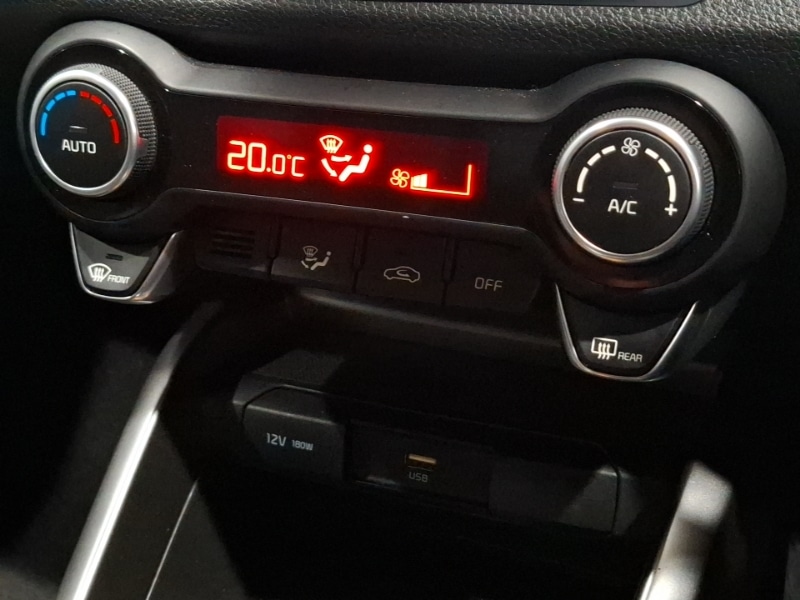 Used Kia Stonic 2023 for sale - 78041096: Photo 17