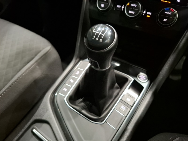 Used Volkswagen Tiguan 2019 for sale - 76408300: Photo 17