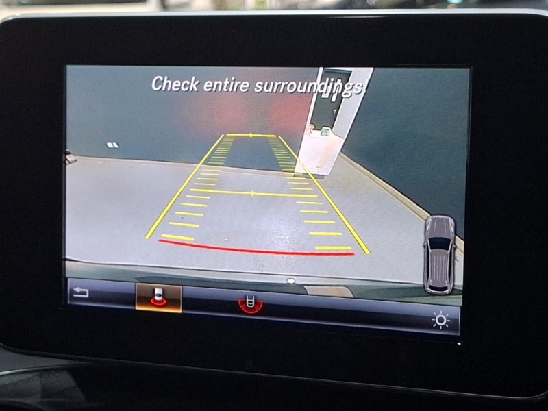 Used Mercedes-Benz GLC 2018 for sale - 76707737: Photo 11