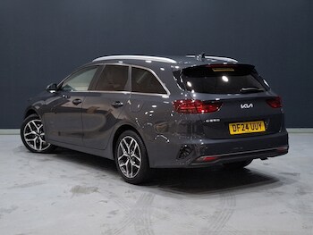 Used Kia Ceed 2024 for sale - 76822180: Photo