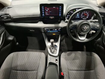 Used Toyota Yaris 2023 for sale - 78490418: Photo