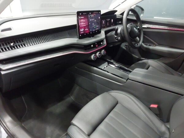 Used Skoda Superb 2024 for sale - 74712052: Photo 5