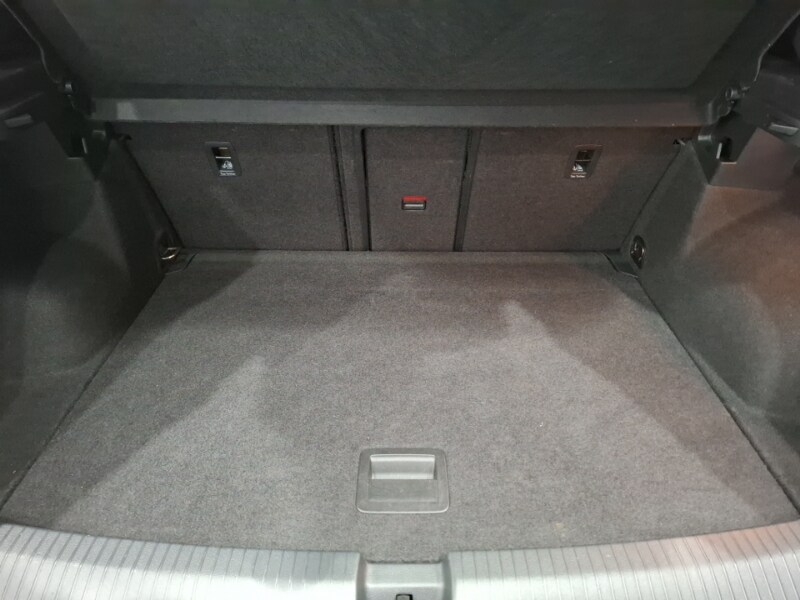 Used Volkswagen T-Roc 2018 for sale - 77078140: Photo 8