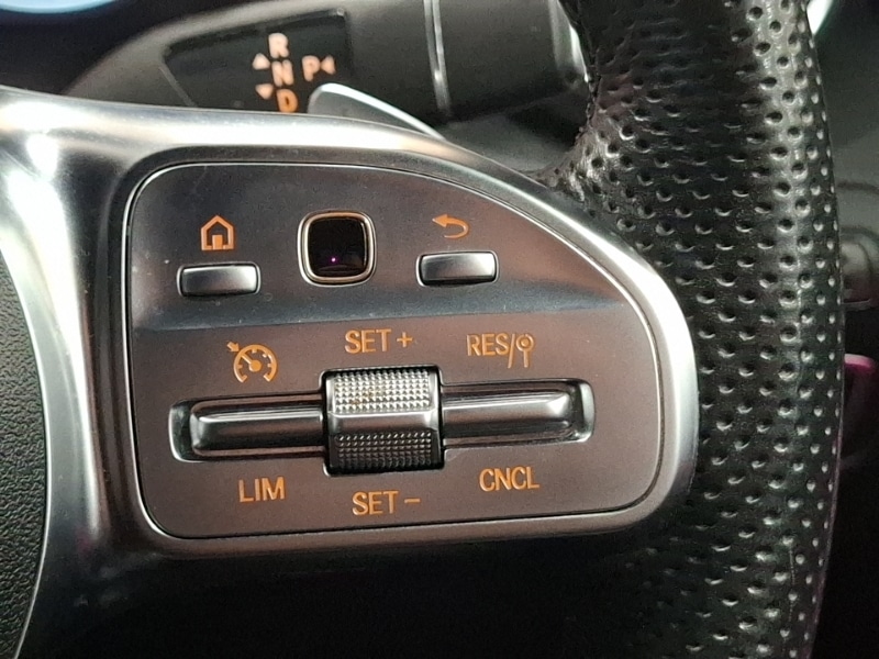 Used Mercedes-Benz GLC 2019 for sale - 76560562: Photo 18