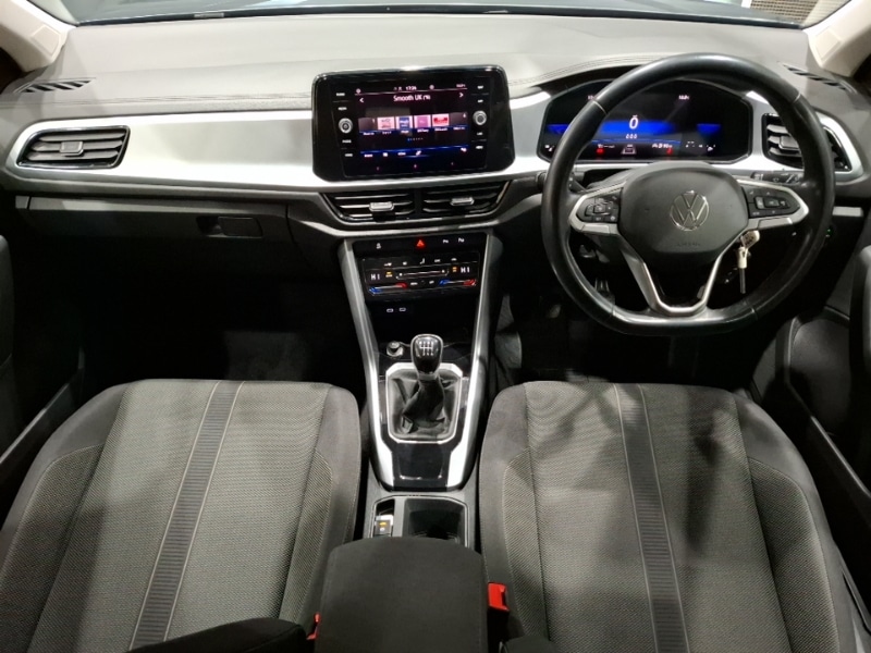 Used Volkswagen T-Roc 2022 for sale - 77644408: Photo 2