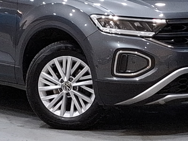 Used Volkswagen T-Roc 2022 for sale - 77644408: Photo 9