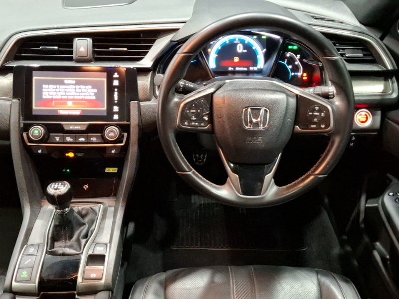 Used Honda Civic 2018 for sale - 76199108: Photo 7