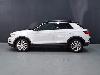 Used Volkswagen T-Roc 2019 for sale - 76403862: Photo