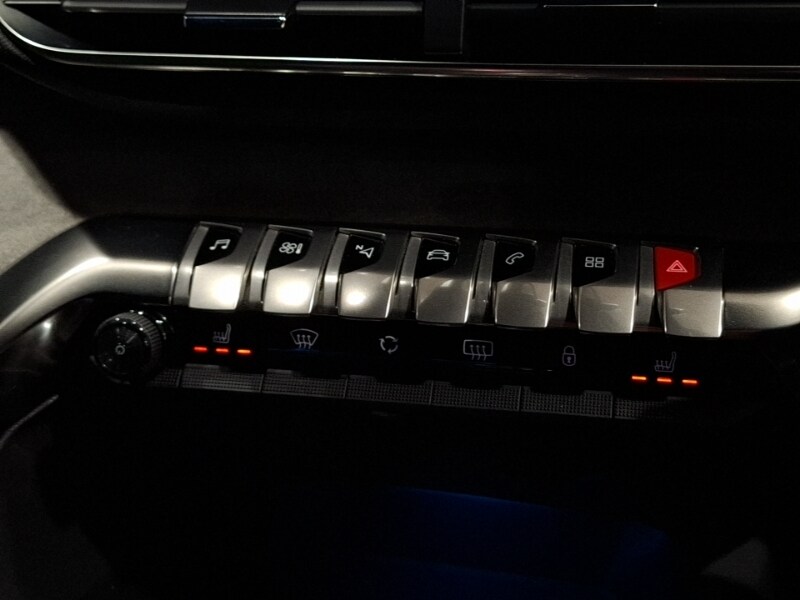 Used Peugeot 3008 2021 for sale - 77183922: Photo 16