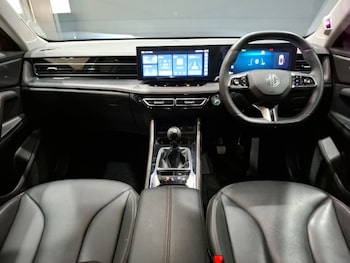 2025 - 1.5 T-GDI Trophy 5dr