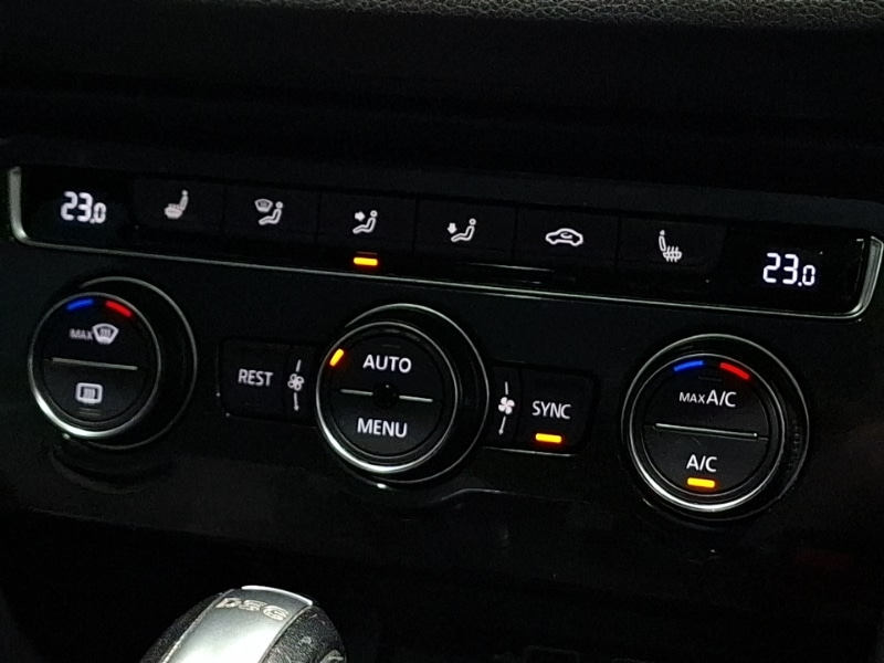 Used Volkswagen Tiguan 2018 for sale - 76493511: Photo 17