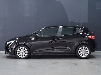 Used Renault Clio 2025 for sale - 79144300: Photo