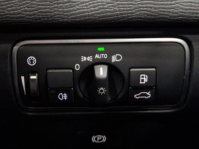 Used Volvo XC60 2016 for sale - 77815720: Photo 18