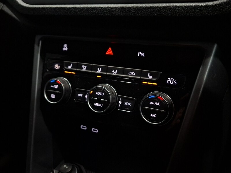 Used Volkswagen T-Roc 2021 for sale - 77644419: Photo 16