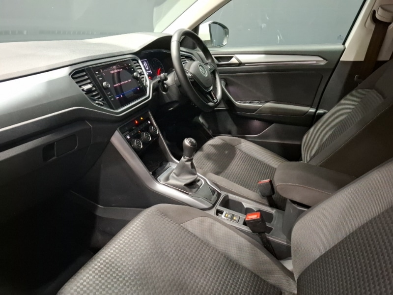 Used Volkswagen T-Roc 2021 for sale - 77644419: Photo 5