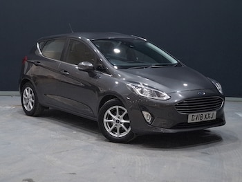 Used Ford Fiesta 2018 for sale - 77129950: Photo