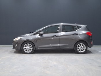 Used Ford Fiesta 2018 for sale - 77129950: Photo