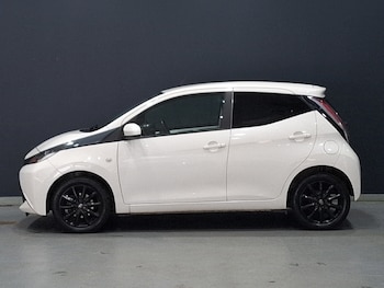 Used Toyota AYGO 2018 for sale - 79286143: Photo
