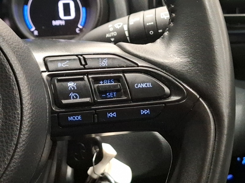 Used Toyota Yaris 2020 for sale - 76358638: Photo 17