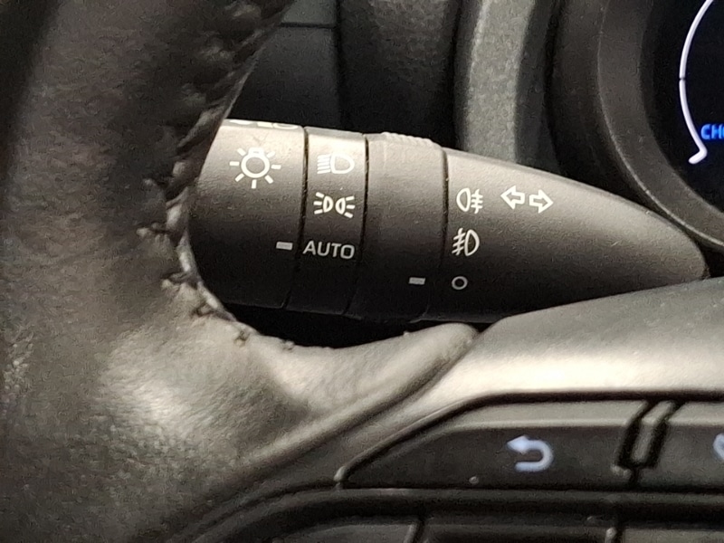 Used Toyota Yaris 2020 for sale - 76358638: Photo 19