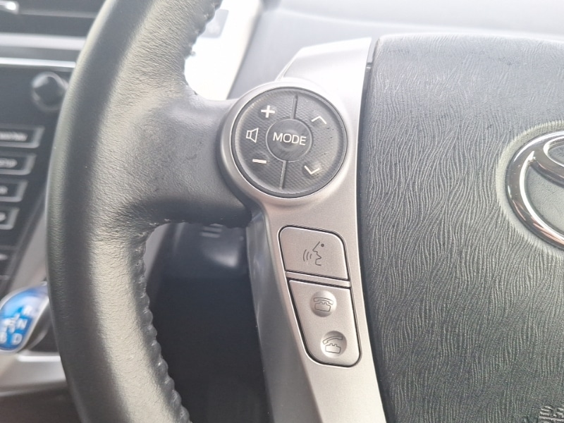 Used Toyota Prius+ 2020 for sale - 76378710: Photo 17