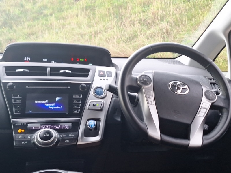 Used Toyota Prius+ 2020 for sale - 76378710: Photo 2
