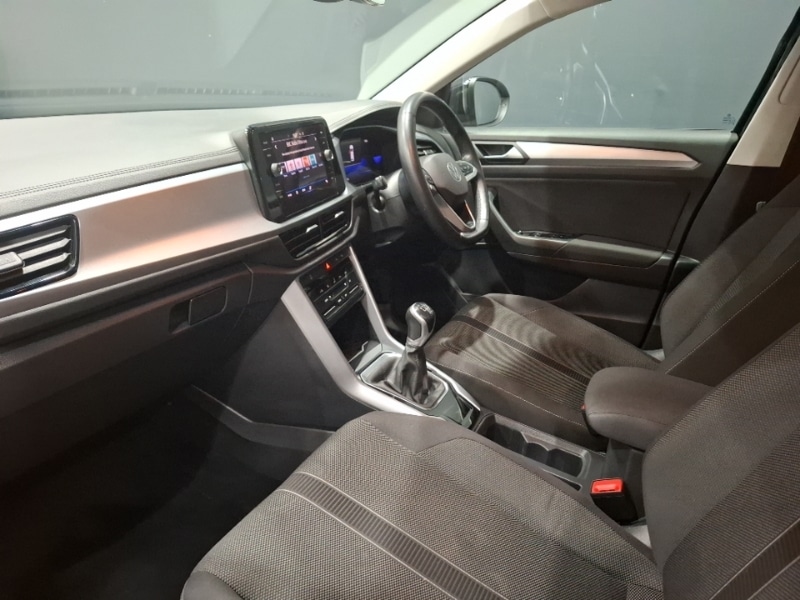 Used Volkswagen T-Roc 2023 for sale - 77678077: Photo 5