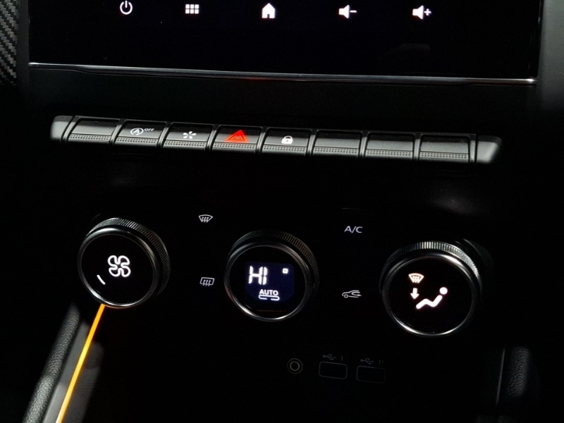 Used Renault Clio 2023 for sale - 77252225: Photo 15